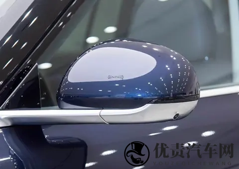 又一款旗舰SUV预售，配3把零重力座椅，增程车纯电续航可达402km-3