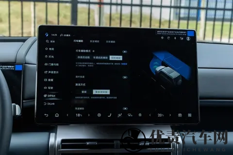 现在选 SUV 都快挑花眼了,这台却靠 “实在” 卖爆了-1