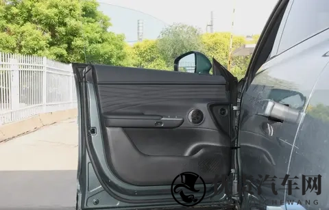 星纪元ET：增程版续航1615公里，它就是打工人的移动舒睡舱-3