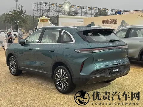 两种外观一种动力，全新奇瑞瑞虎8开启预售1059万元起-1