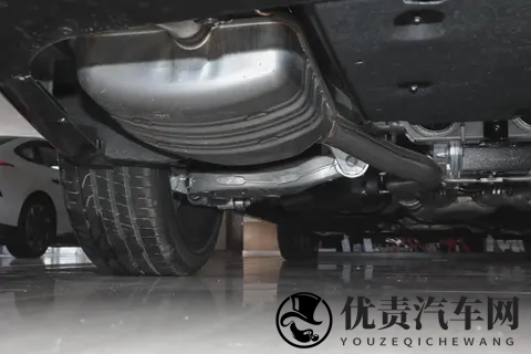 红旗H9选购指南 20T VS 30T谁更值得入手？配置差异分析+推荐选购-2