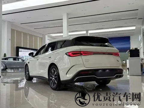 比亚迪推出旅行车，进货价105万，配车载冰箱，提前锁定爆款？-3