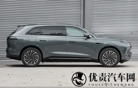 星纪元ET：增程版续航1615公里，它就是打工人的移动舒睡舱-1