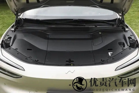 乐道L60长续航版实测：换电+740km续航，家用纯电全面手？-1