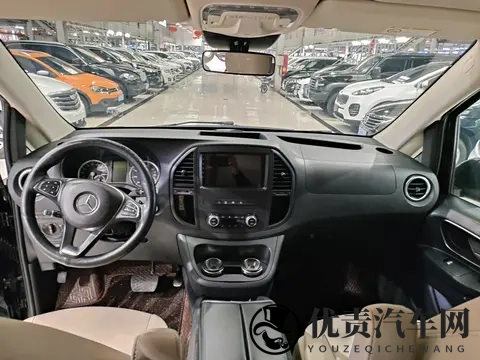 宜商宜家好选择,13万拿下2018款二手奔驰威霆7座-2