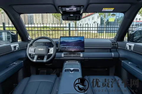 比亚迪钛7：科技大家用SUV，选这款方盒子，大空间，长续航，值吗-2