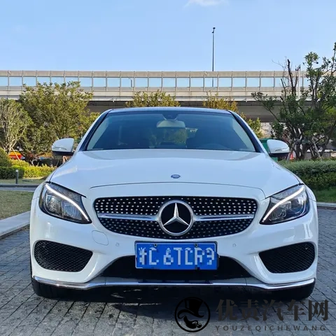 当奥迪开始用华为，豪华车的游戏规则变了-1