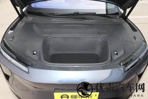 蔚来ET9:新时代豪华车的内涵,不是品牌声望,而是技术与体验-3