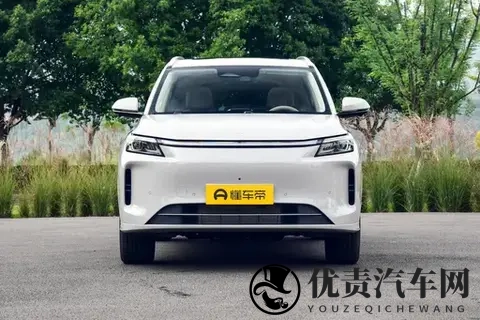 12万级插混SUV，六边形战士！230km纯电续航，超值！-2