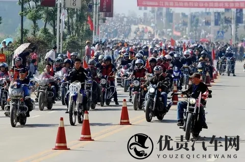 摩托车13年强制报废:你的车还能骑几年?网友4大理由怒怼-2