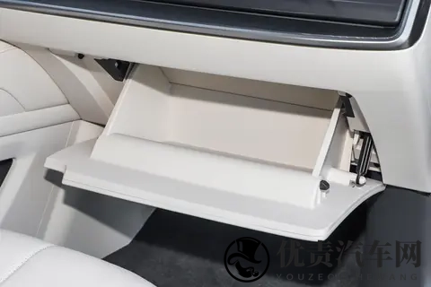 深度体验,为何东风奕派eπ007+让我对15万级轿车有了新认知?-2