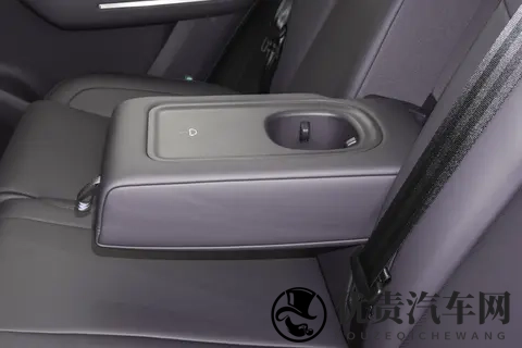 家用中型SUV新选择,零跑C10 2026款 增程式 210悦享版全面解析-2