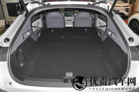 启源 Q05 上市，激光雷达 + 4nm 芯片拉满科技感-1