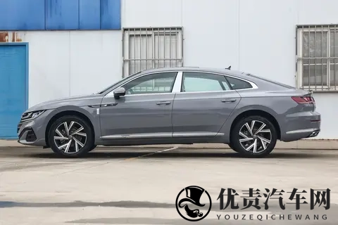 2249 万起最美大众！2026 款 CC 选买指南：猎装版家用封神-1