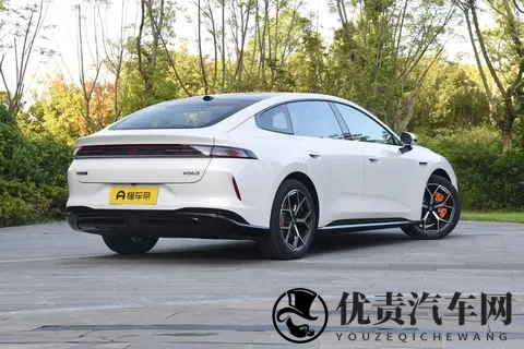 专注务实拉货，配15L动力，2025款五菱宏光怎么样？-1