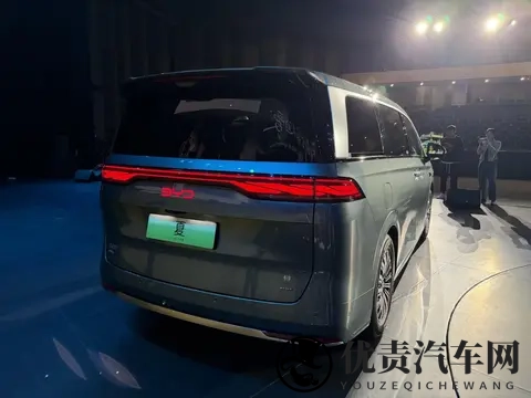 深蓝 L06 要做“纯电驾控分水岭”-1