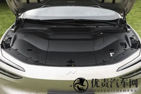 乐道L60:适合中国家庭的SUV,价格亲民,配置丰富,空间宽敞-2