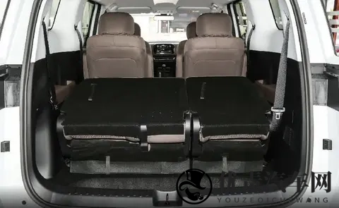 星光730预售768万起,续航达1100km,大七座满足全家出行需求-3