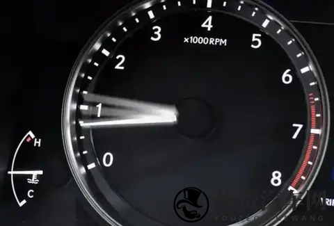 汽车冷启动时发动机转速为何会升高，是否需要原地等待转速下降？-1