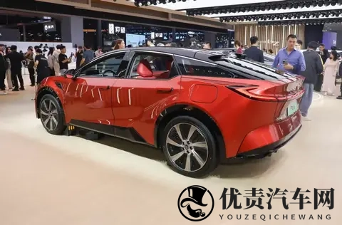 丰田bZ5售价1298万起,但只有高配才有高阶智驾-1