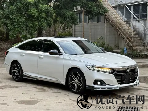 一手准新雅阁，260TURBO幻夜版，13万多开回家！-1