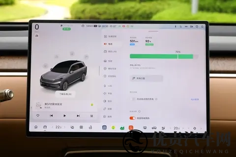 大三排SUV选谁好？别看增程了，这款纯电旗舰不是更香吗？-1