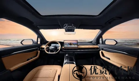 新增15T动力,新款吉利豪越L亮相,能否成为家庭出行新宠?-3