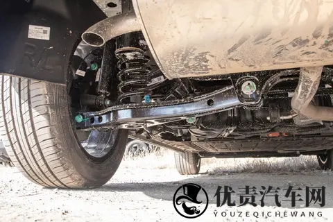 旅行小房车来了！7座+双冰箱，220km纯电续航，真香！-1