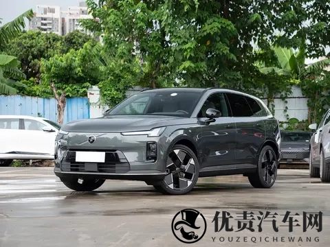 沃尔沃插混中大型SUV,限时2699万起,外观豪华厚重,续航很出色-3