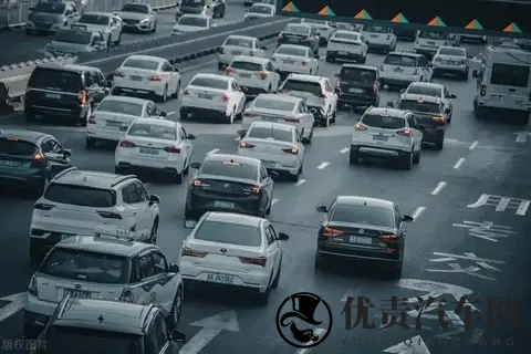 为爱升舱越级而来！哈弗H6L重磅上市-1