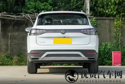 福特领睿燃油版宽适大空间对比大众探岳,谁是全家出行优选?-2