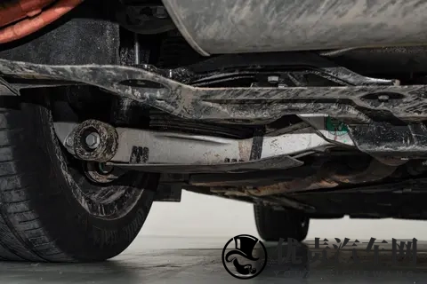 3018 万元买增程四驱大五座 SUV，这车怎么样？-1