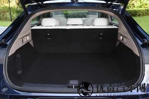 长安启源A06：以体验为中心，构建一个家的移动空间-3