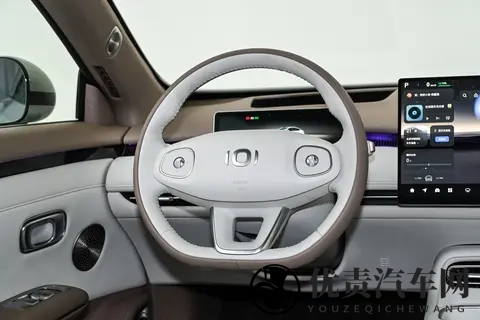 广州车展丨广汽昊铂A800,全面搭载华为智能汽车解决方案-1