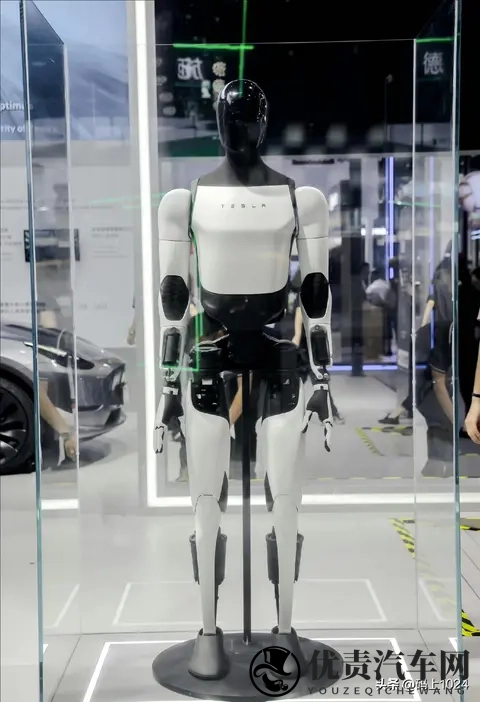 特斯拉AI负责人放话：2026年将是他们“人生中最艰难的一年”-2