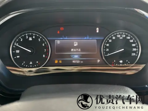 20年别克GL8,9万公里,陆上公务舱,现在还值多少?-2