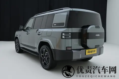 可城可野真全能！方程豹钛 7 四驱 Ultra 版通勤带娃无忧-1