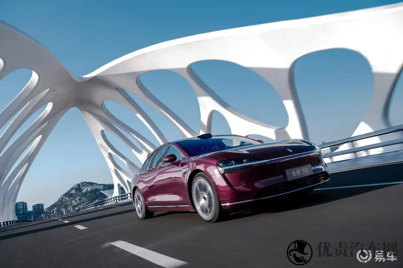 30万级豪华旗舰怎么选?享界S9配置选购指南来了!-1