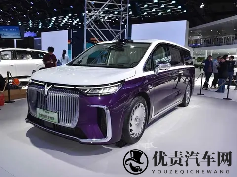 岚图推四座MPV，价格高得离谱，用户真买账吗？-1