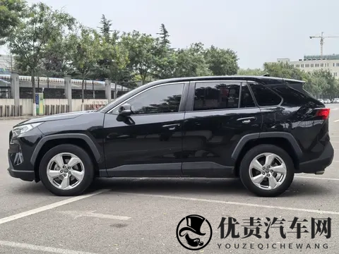 10万多买啥SUV？20款一手丰田RAV4荣放了解下！-2