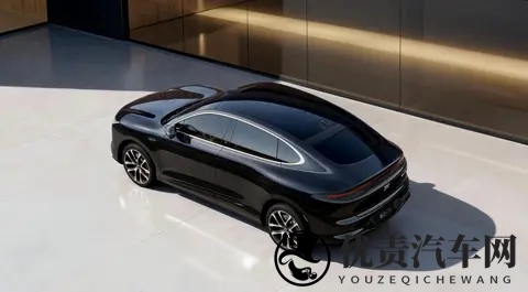 一镜到底，大V亲测智己LS6辅助驾驶有多稳-2