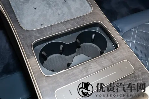 BBA 老炮亲测蔚来 ET9,行政旗舰的新选择来了-2