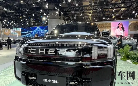 奇瑞＂设计师疯了＂？新车曝光，网友：这还是瑞虎吗？-1