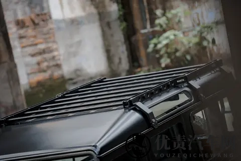 MANTA路虎老卫士量版定制车顶平台，超低超酷！-2