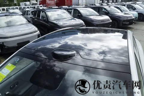 连续两个月销量破万，零跑B01凭什么这么香？-3