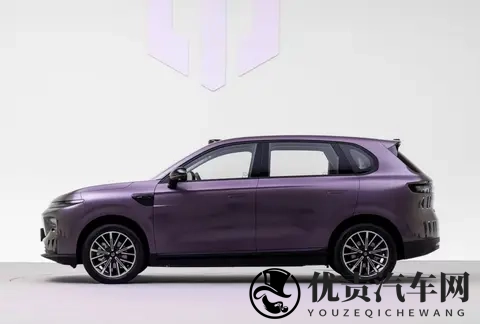 全新零跑A10专利图曝光，月底广州车展正式亮相-3