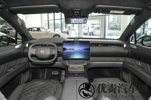 蔚来ET9地平线特别版:解决大型车停车难、纯电车补能不便-1