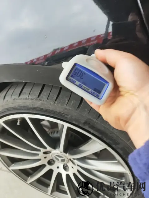 20款奔驰E级：98万公里，优雅依旧，商务家用皆宜？-2