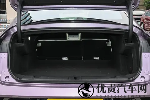 15万的C级车怎么选？激光雷达+续航1645km，星纪元ES可以一战！-2