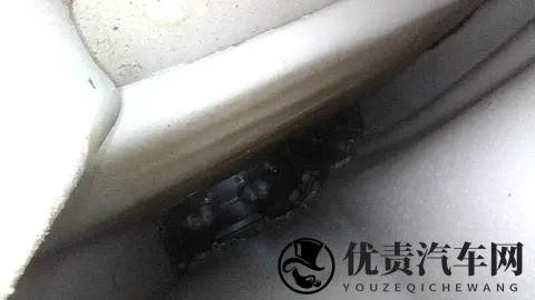 新规严控车速,智能车陷尴尬,逃生通道成关键?-1